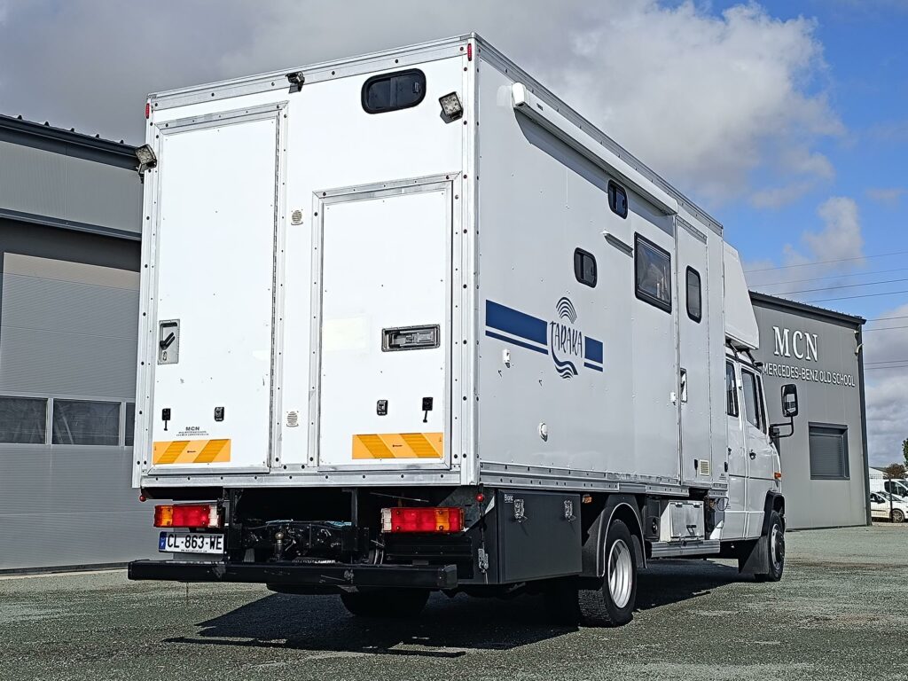 Mercedes 815 Vario DOKA aménagé - VASP caravane 5 places