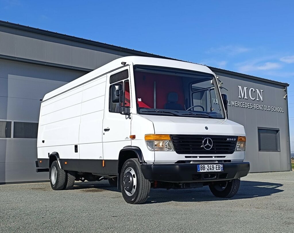 Mercedes 814 Vario fourgon XXL VASP Atelier